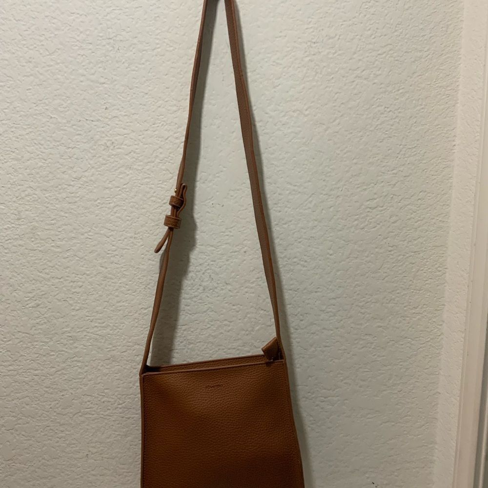 Anthropologie Remi And Reid Vegan Leather Brown Crossbody Bag top zip